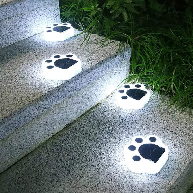 Lampes solaires de jardin : Cat Paws - LED lampes solaires illuminant les marches de la maison